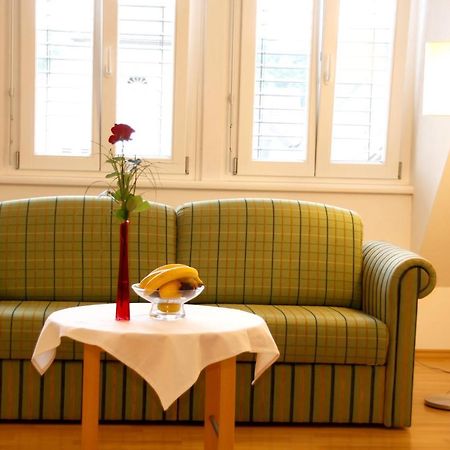 Raiffeisenhof Appartements Ehrenhausen Esterno foto