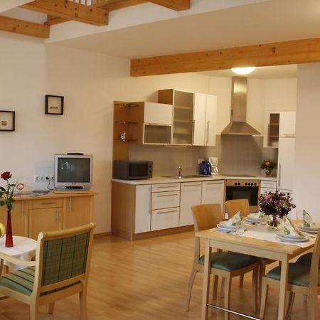 Raiffeisenhof Appartements Ehrenhausen Esterno foto
