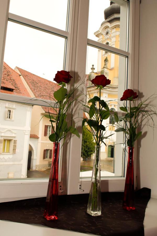Raiffeisenhof Appartements Ehrenhausen Esterno foto