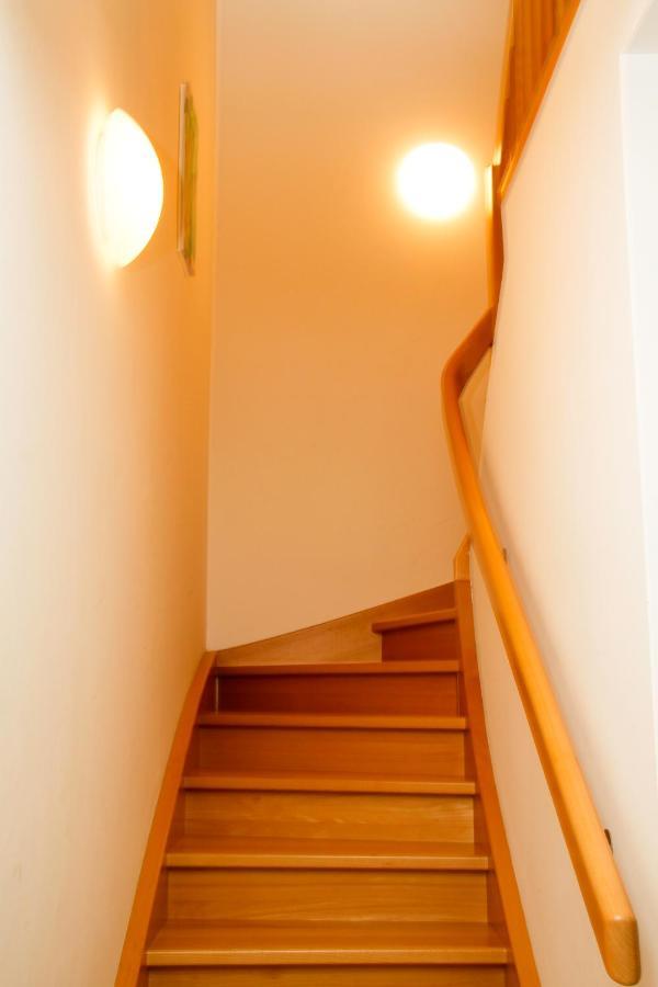 Raiffeisenhof Appartements Ehrenhausen Esterno foto