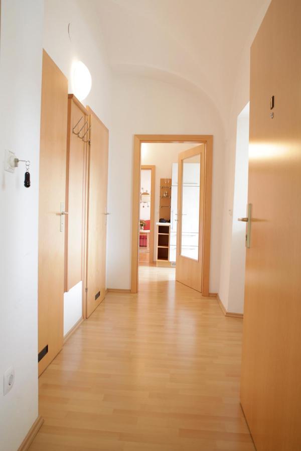 Raiffeisenhof Appartements Ehrenhausen Esterno foto